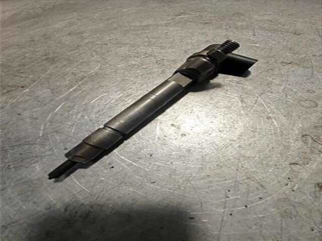 Foto 3ª: Inyectores Mercedes Clase C 160 2.2 C 220 CDI (LA)(203.008) [2.2 LTR. - 110 KW CDI CAT] [646963]