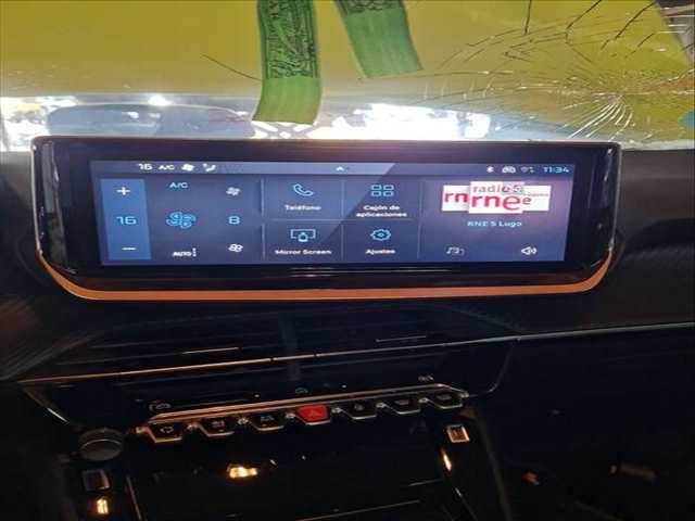 Foto 2ª: Pantalla Multifuncion Peugeot 208 1.2 PURETECH 100 101CV 74KW [HN05] (2024)