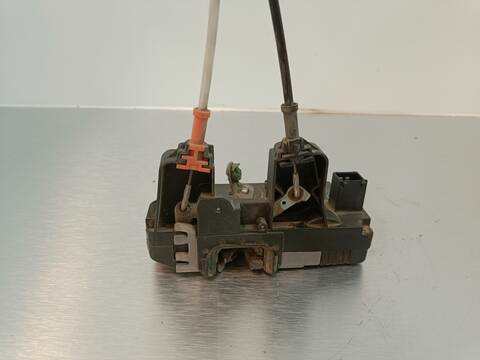 Foto 3ª: Cerradura Puerta Trasera Derecha Opel Astra CLUB BERLINA 84CV 62KW [Z16SE] (2002)
