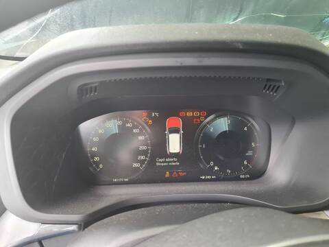 Foto 4ª: Cuadro de Instrumentos Volvo XC 60 BUSINESS PLUS AWD 197CV 145KW [D420T8] (2020)