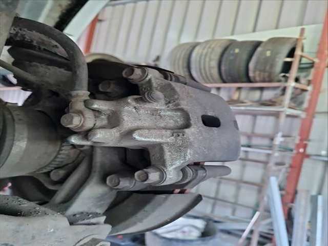 Foto 1ª: Pedal Embrague Mitsubishi Montero 3.2 DI-D V88W V98W) 160CV 118KW [4M41] (2007)
