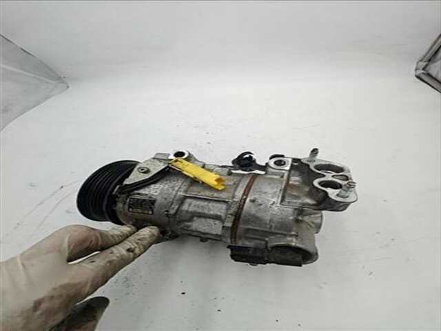 Foto 3ª: Compresor Aire Acondicionado Peugeot 2008 1.2 ALLURE [1.2 LTR. - 74 KW PURETECH] [HNK / EB2ADTD / UE64]