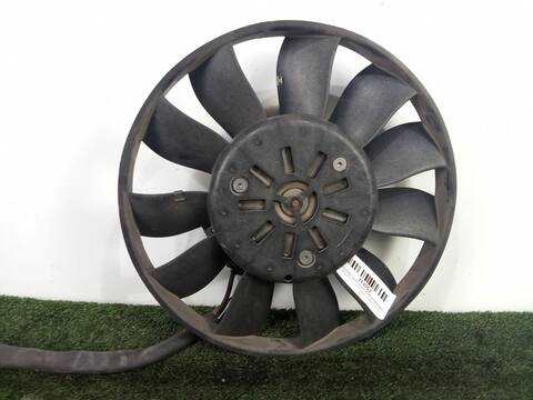 Foto 1ª: Electroventilador Aire Acondicionado Land Rover Discovery 2.0 SD4 4X4 241CV 177KW [204DTA(AJ20D4)] (2018)