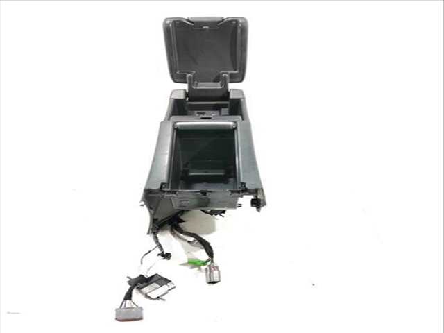 Foto 2ª: Consola Central Volvo XC 60 2.4 DIESEL CAT 205CV [D5244T10] (2008)