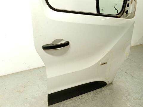 Foto 2ª: Puerta Delantera Derecha Opel Vivaro 1.6 CDTI 05) 116CV 85KW FURGONETA [R9M408] (2015)