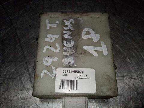 Caja Reles Fusibles Toyota Avensis 2.0 D4-D EXECUTIVE SEDAN 4-PTAS) BERLINA 116CV 85KW