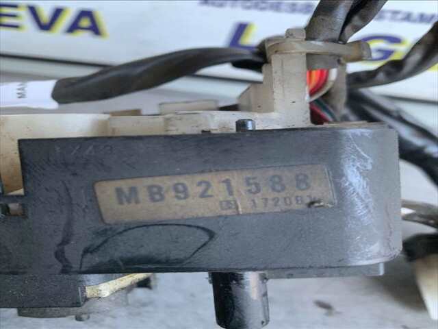 Foto 2ª: Mando Luces Mitsubishi Montero 2.5 TDI99CV 0CV [4D56] (1994)