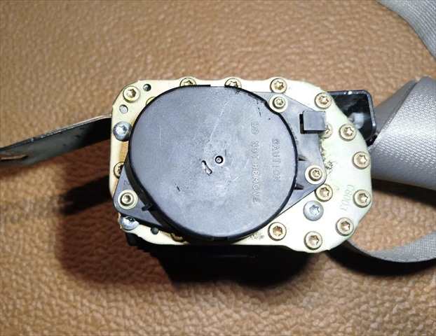 Foto 2ª: Pretensor Airbag Izquierdo Nissan Patrol 3.0 DI Y61 REG 1336 [ZD30] (2004)