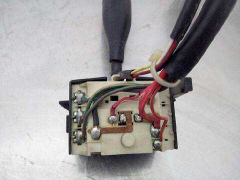 Foto 2ª: Mando Luces Mitsubishi 3000 BASICO 286CV 210KW (1992)