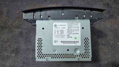 Foto 2ª: Sistema Audio Radio CD Mercedes Clase ML 230 OM642940 AUT. (2006)