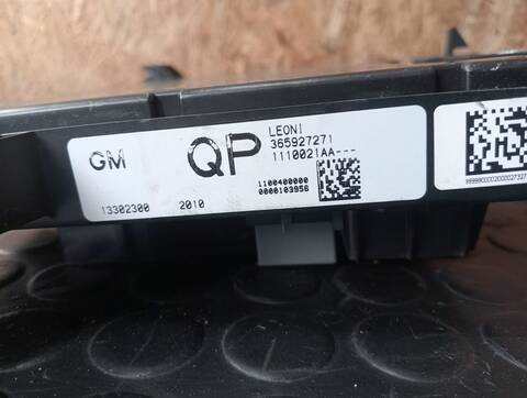 Foto 2ª: Caja Reles Fusibles Opel Astra 1.3 16V CDTI 95CV (2009)