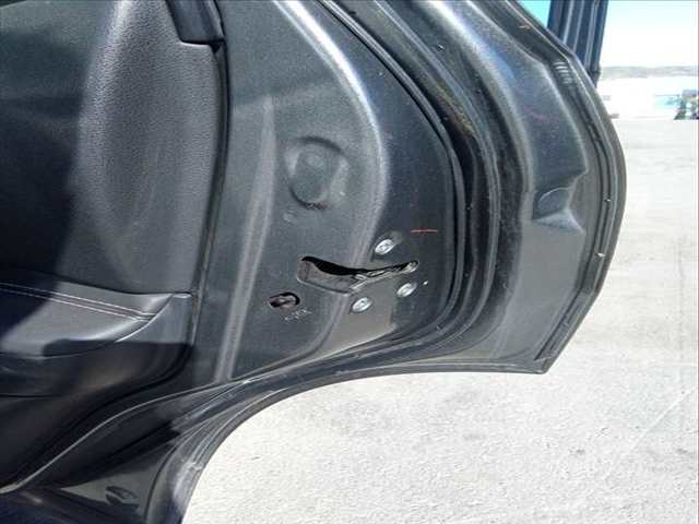 Foto 1ª: Cerradura Puerta Trasera Derecha Nissan Qashqai 2.0 DCI A LAS 4 RUEDAS 150CV 110KW [M1D,M9R] (2011)