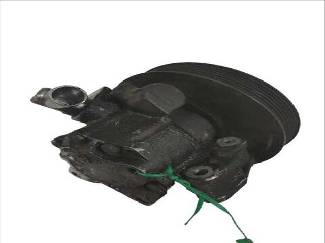 Foto 2ª: Bomba de Direccion Mercedes Clase C 160 C 200 CDI 203.707) (2001)