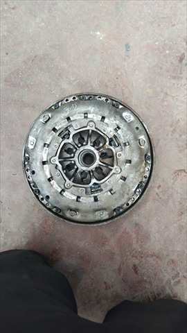 Volante Motor Renault Laguna 1.9 DCI 130CV