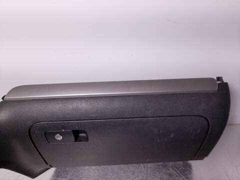Foto 4ª: Guantera Volkswagen Golf ADVANCE BLUEMOTION 105CV 77KW [CAY] (2012)