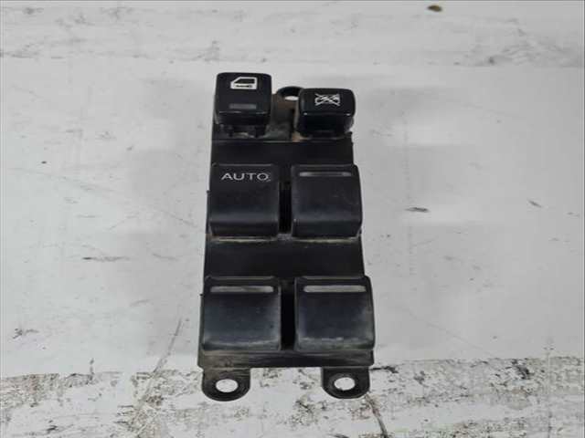 Botonera Elevalunas Nissan Terrano LX 3-PTAS.) 101CV 74KW