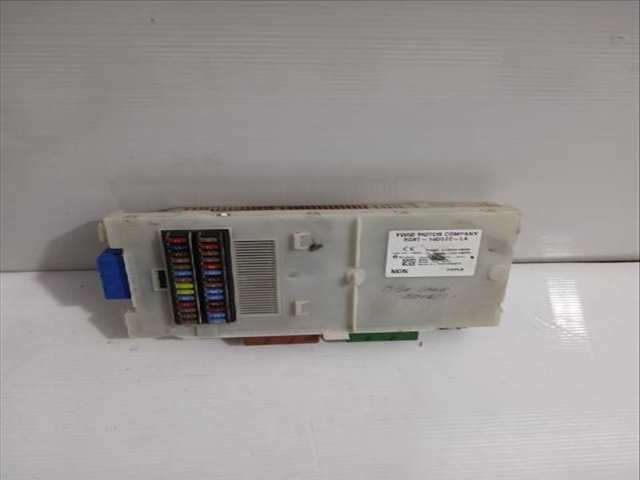 Foto 2ª: Caja Reles Fusibles Land Rover Freelander 2.2 TD4 4X4 160CV [224DT(DW12BTED4) DW12BTED4] (2006)