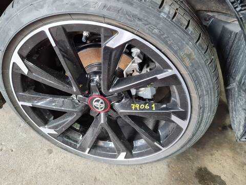 LLanta Chapa Toyota Corolla GR SPORT 152CV