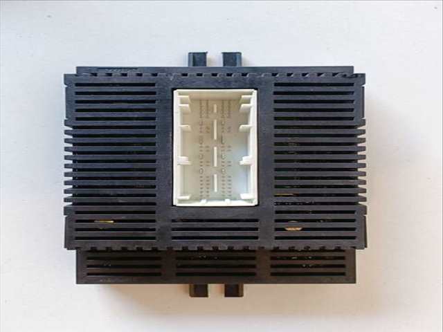 Centralita Motor ECU Bmw Serie 5 518 523I 2 CAT 177CV
