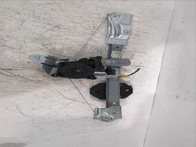 Foto 1ª: Elevalunas Eléctrico Delantero Derecho Dacia Sandero 1.5 DCI 90CV [K9K 612 K9K 626] (2012)