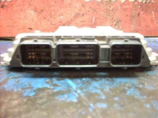 Foto 2ª: Centralita Motor ECU Ford Fiesta 1.6 BLACK EDITION [1.6 LTR. - 70 KW TDCI CAT] [HHJC]