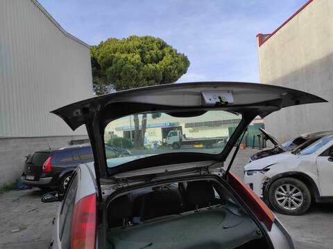 Portón Ford Focus BHDA BERLINA