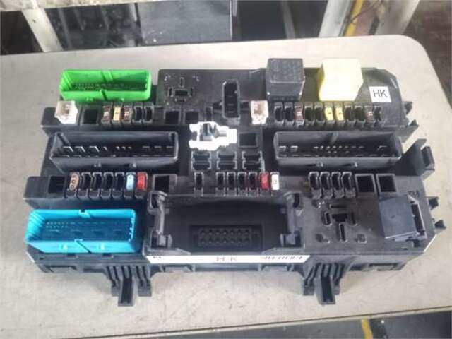 Caja Reles Fusibles Opel Astra 1.9 CDTI