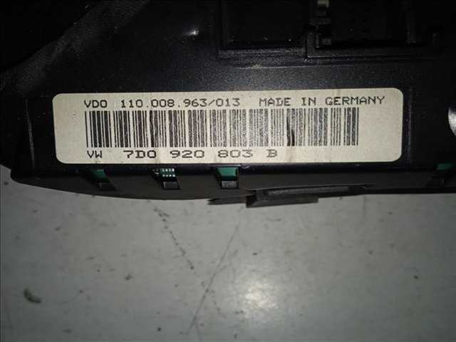 Foto 3ª: Cuadro de Instrumentos Volkswagen Transporter 2.5 TDI 88CV (2001)