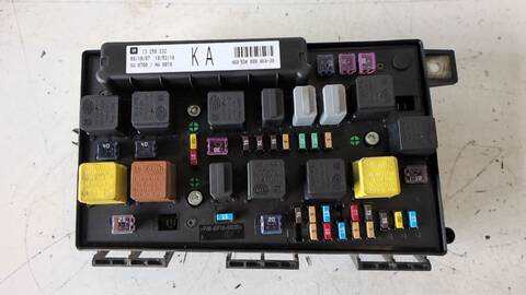 Caja Reles Fusibles Opel Astra COSMO 1.7 16V CDTI 101CV