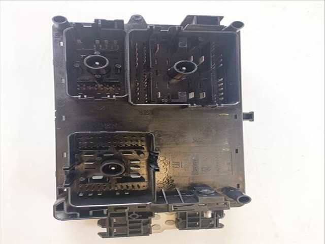 Caja Reles Fusibles Opel Insignia BERLINA