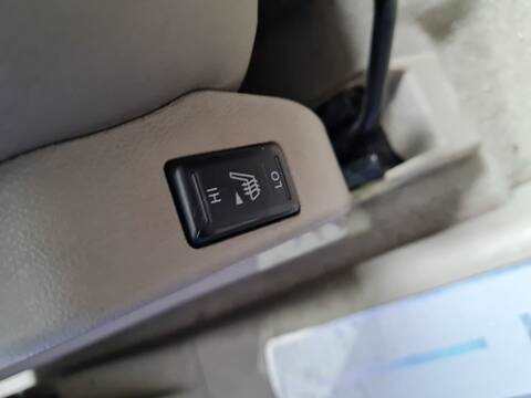 Foto 2ª: Asiento Delantero Derecho Renault Koleos BOSE EDITION 150CV 110KW [M9RD8] (2009)