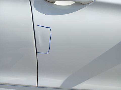 Foto 4ª: Puerta Delantera Derecha Bmw Serie 5 520 2.0 D F10) [N47 D20 C] (2025)