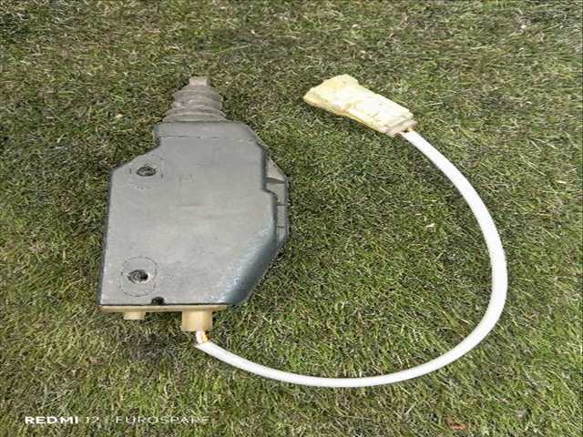 Foto 2ª: Cierre Centralizado Delantero Derecho Land Rover Discovery 2.5 TDI 300 TDI [21L] (1996)