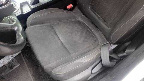Foto 4ª: Asientos Traseros Renault Megane LIMITED BERLINA 116CV 85KW IV BERLINA 5P [H5HB4] (2019)