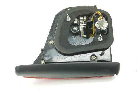 Foto 3ª: Piloto Trasero Derecho Volkswagen Golf 1.6 TDI DPF 105CV [CAYC] (2008)