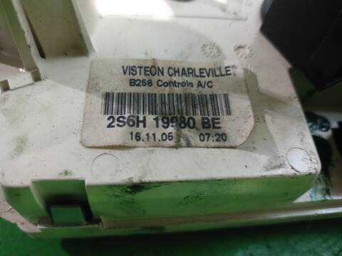 Foto 3ª: Mando Calefacción A. A. Ford Fiesta AMBIENTE 68CV 50KW [F6JA] (2003)