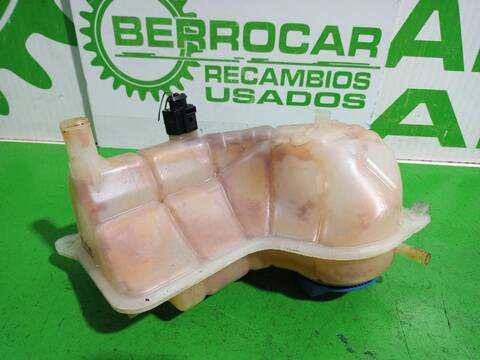 Foto 3ª: Deposito Expansion Audi A4 2.5 TDI 120KW) 163CV (2000)