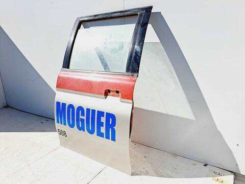 Foto 4ª: Puerta Trasera Izquierda Mitsubishi L200 2.5 TD CAT 116CV 85KW [4D56] (2004)
