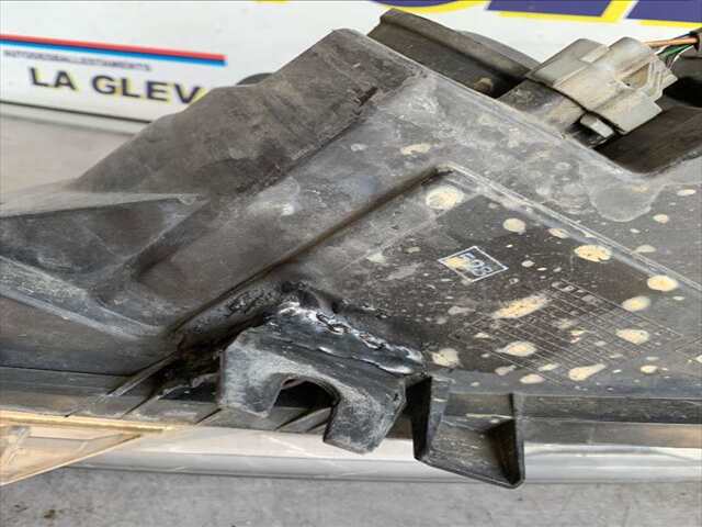 Foto 3ª: Faro Derecho Nissan Qashqai 2.0 DCI150CV [M9R 832] (2008)