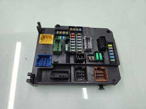 Foto 2ª: Centralita Motor ECU Citroen C4 FEEL EDITION PICASSO 120CV 88KW [BH01] (2015)