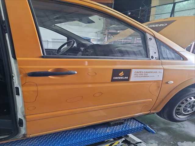 Puerta Delantera Derecha Mercedes Vito 110 CDI 639.601 639.603 639.605) 95CV 70KW FURGONETA