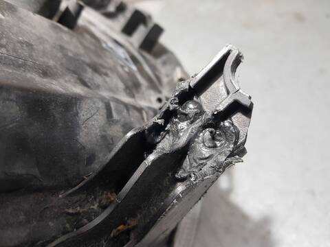 Foto 3ª: Faro Izquierdo Mercedes Clase E 180 E 220 CDI 211.008) BERLINA 170CV 125KW [646821] (2007)