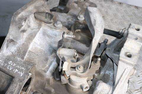Foto 2ª: Caja Cambios Audi A3 1.9 TDI AMBITION 101CV 74KW (2002)