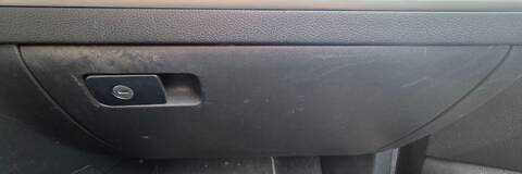 Guantera Volkswagen Golf EDITION BLUEMOTION TECH. 105CV 77KW