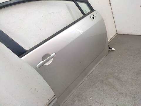 Foto 3ª: Puerta Delantera Derecha Toyota Corolla 1.8 ZNR11_) 129CV 95KW [1ZZ-FE] (2004)