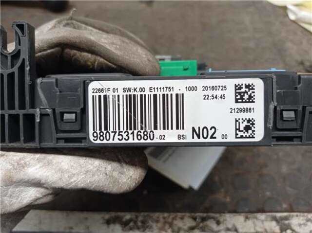 Foto 2ª: Caja Reles Fusibles Peugeot 208 1.6 BUSINESS LINE [1.6 LTR. - 55 KW BLUE-HDI FAP] [BH02]