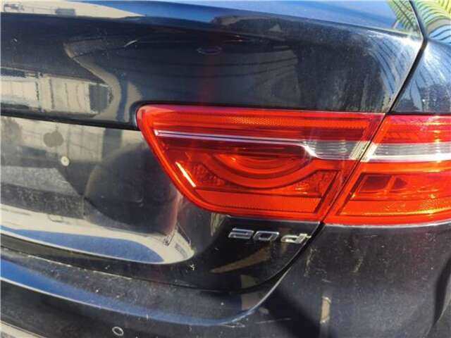 Piloto Portón Derecho Jaguar XE 2.0 PORTFOLIO [2.0 LTR. - 132 KW DIESEL CAT]