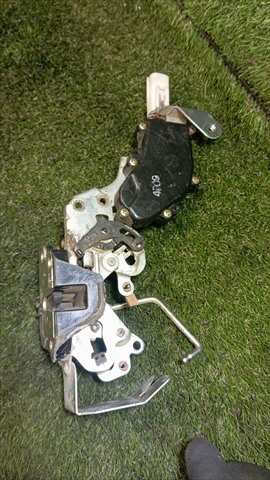 Foto 3ª: Cerradura Puerta Trasera Derecha Toyota 4 Runner 3.0 T DIESEL (1993)