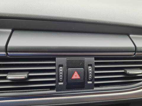 Foto 2ª: Pantalla Multifuncion Audi A6 3.0 TDI QUATTRO 245CV 180KW [CDU] (2011)