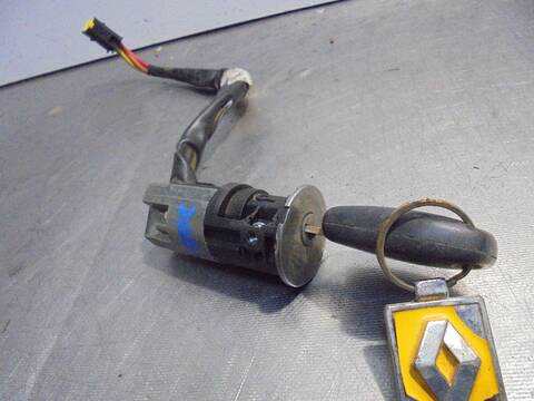 Foto 3ª: Motor de Arranque Dacia Sandero BASICO 75CV 55KW [D4F F7] (2011)